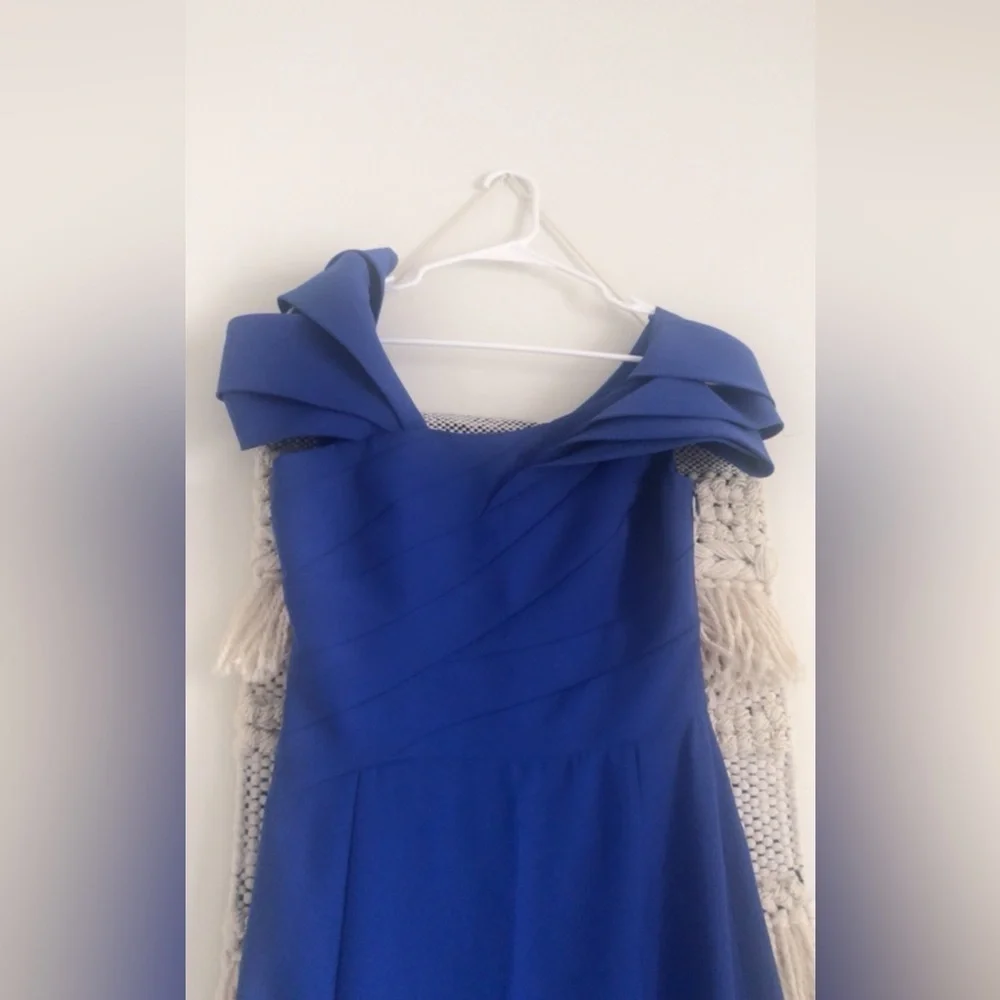Armani Collezioni Formal Off The Shoulder Blue Gown Long Maxi Dress Size 4